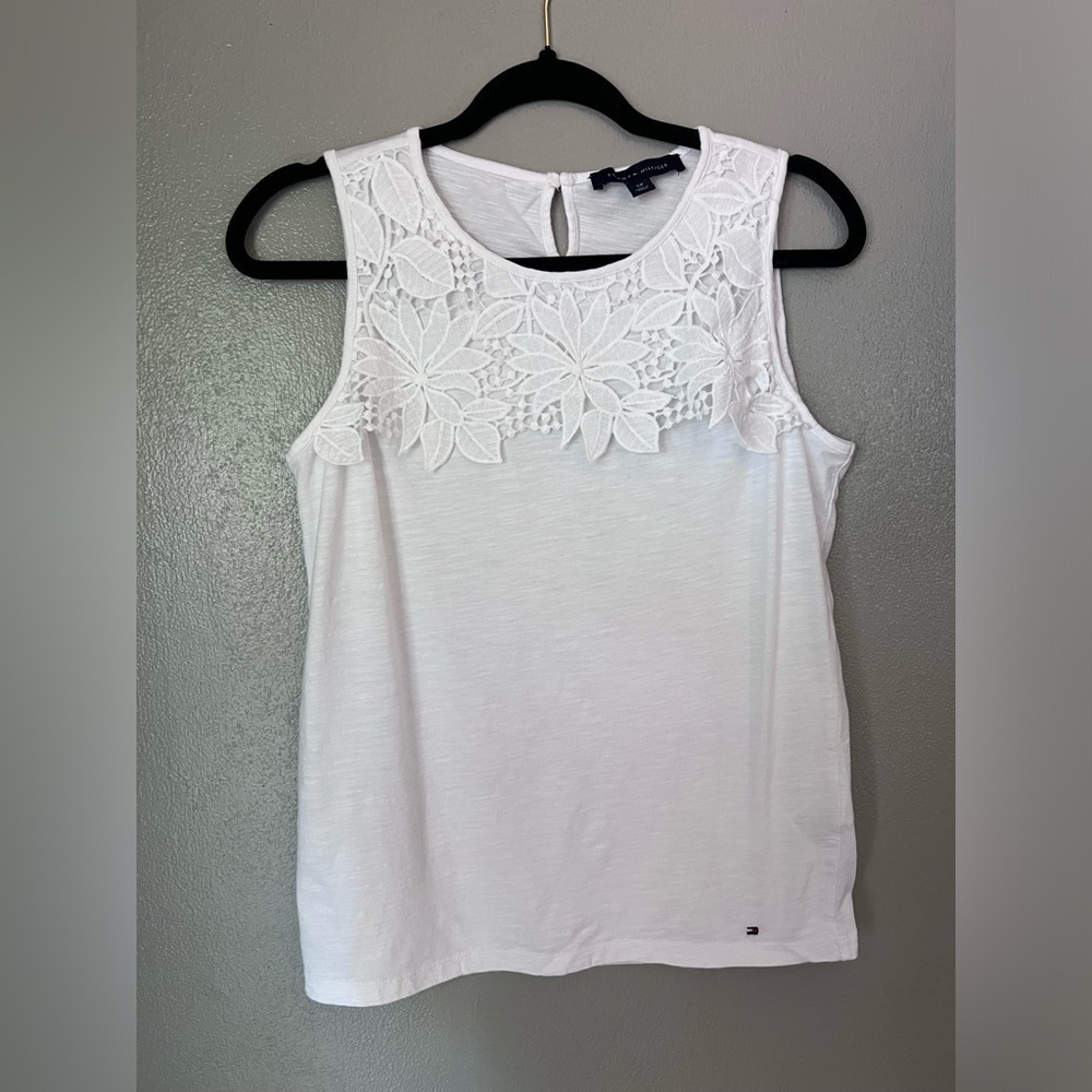 Tommy Hilfiger white tank eyelet lace design on top - Picture 2 of 7